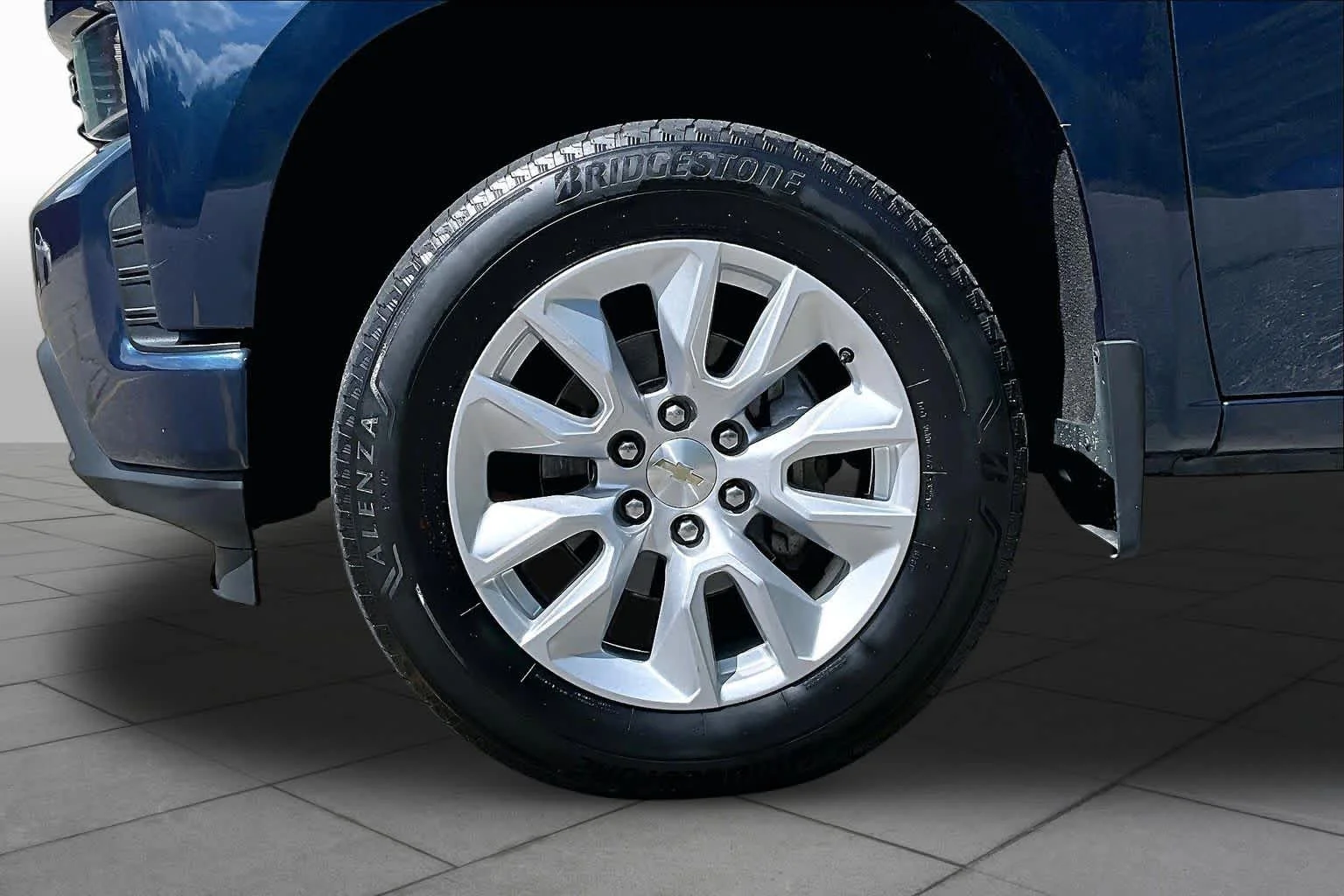 Used 2022 Northsky Blue Metallic Chevrolet Custom image 11