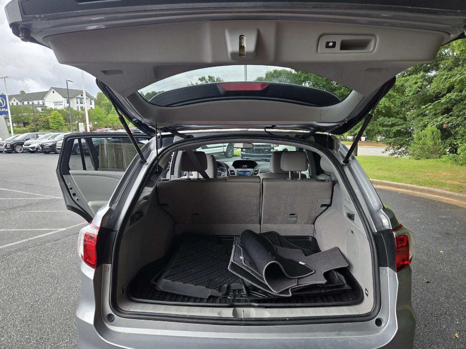 Used 2017 Lunar Silver Metallic Acura w/Technology Pkg image 22