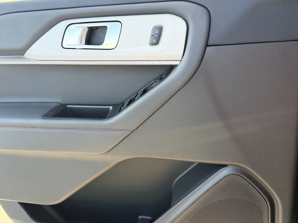 New 2026 Agate Black Metallic Ford Active image 19