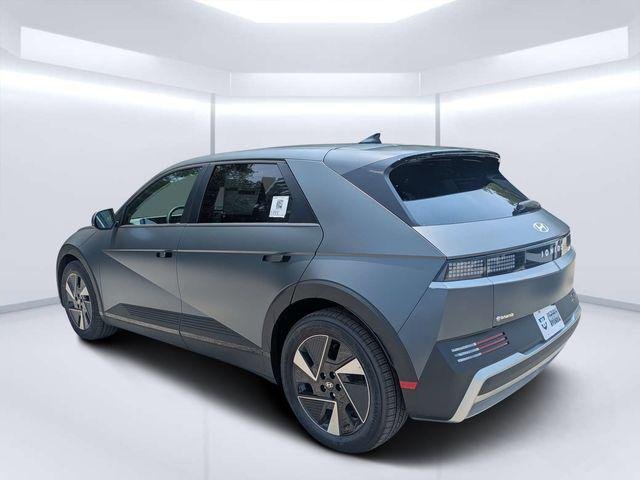 New 2026 Gray Hyundai SEL image 5