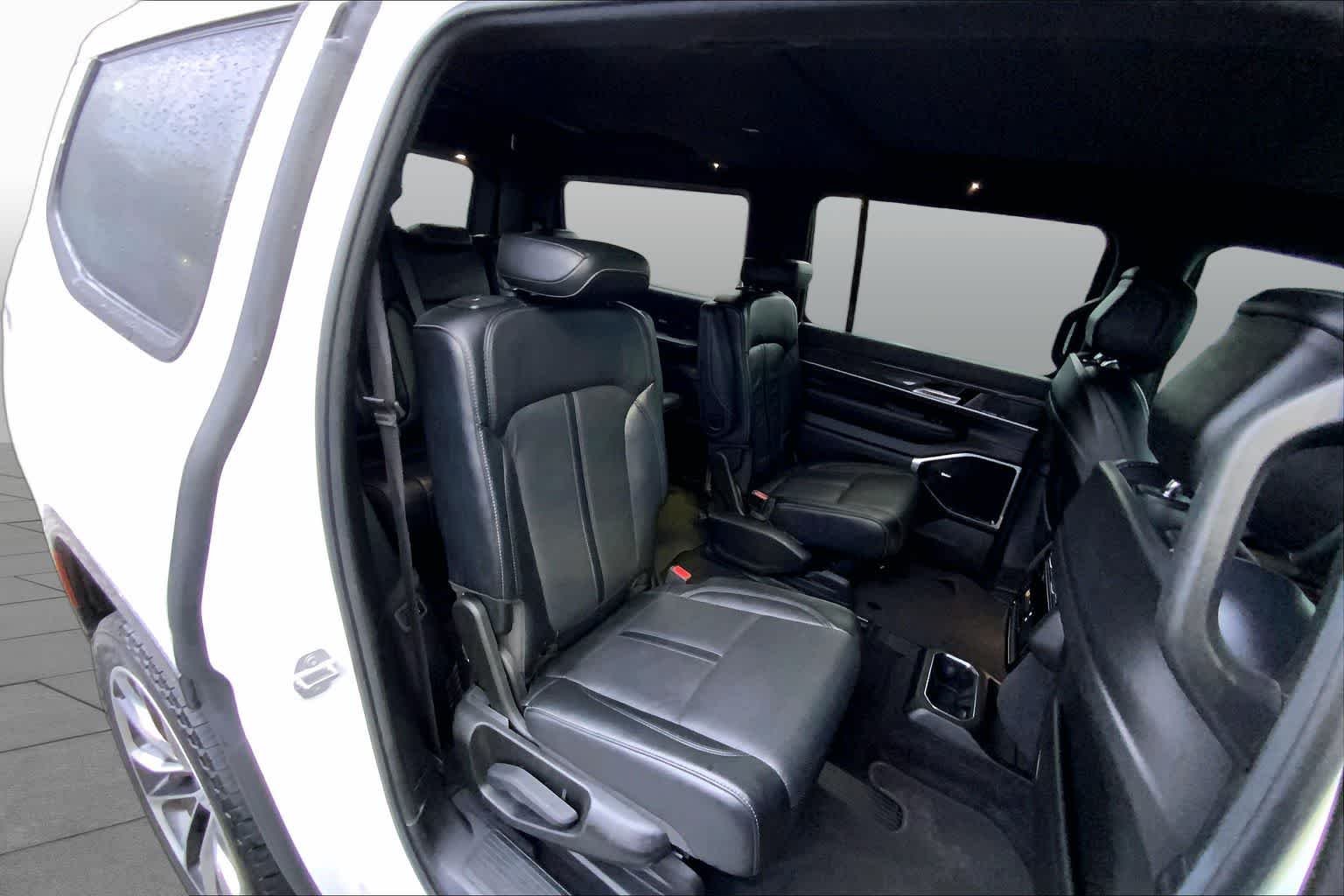 Used 2022 Bright White Clearcoat Jeep Series III image 19