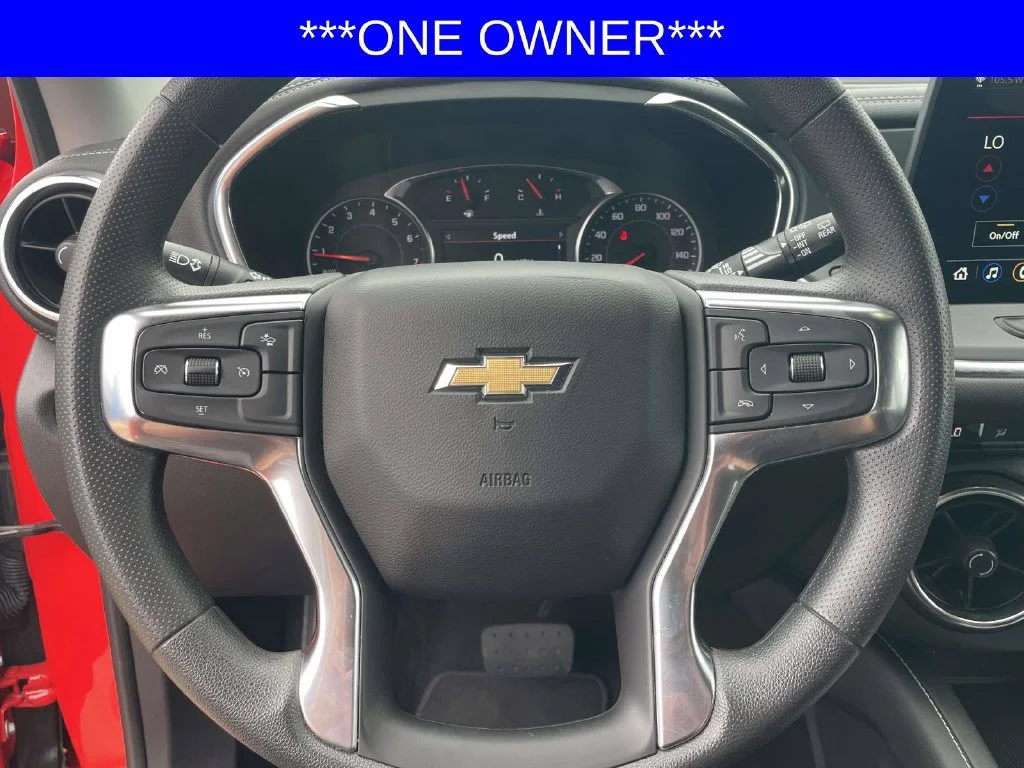 Used 2025 Habanero Orange Chevrolet 2LT image 16