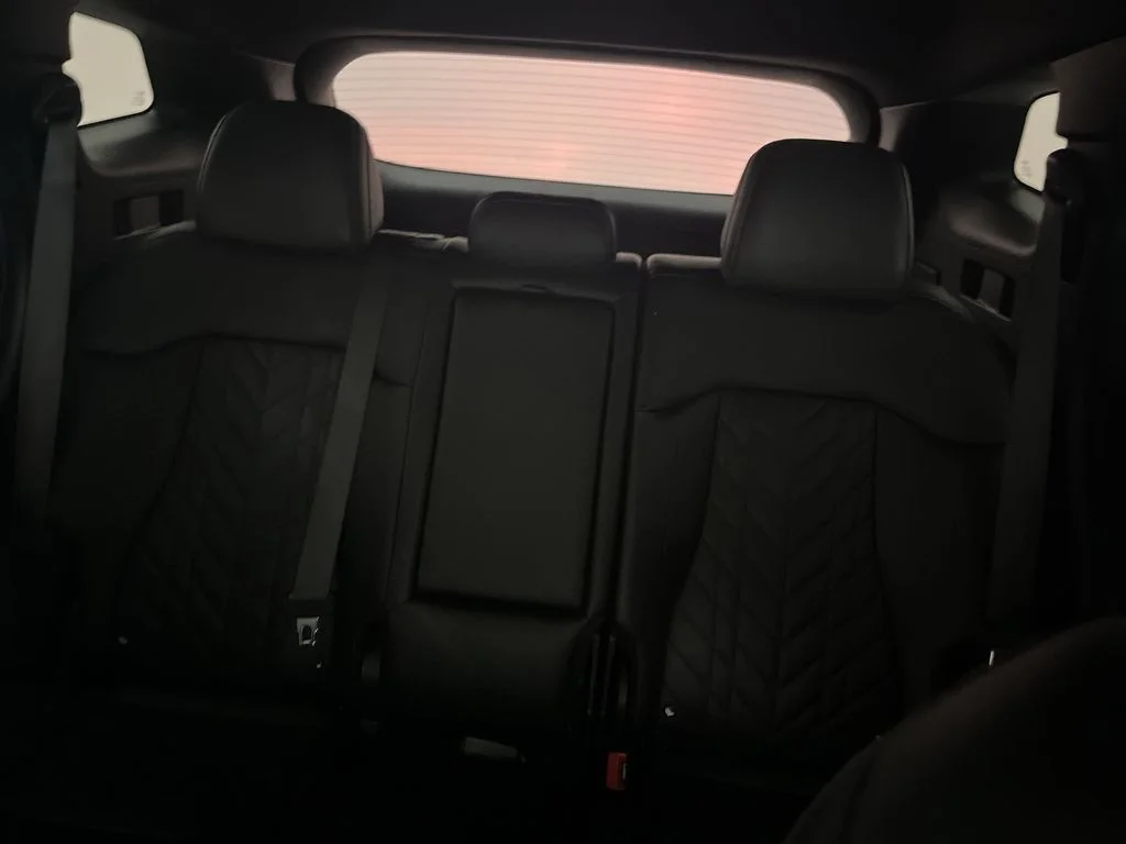 Used 2023 Red Kia X-Line image 26