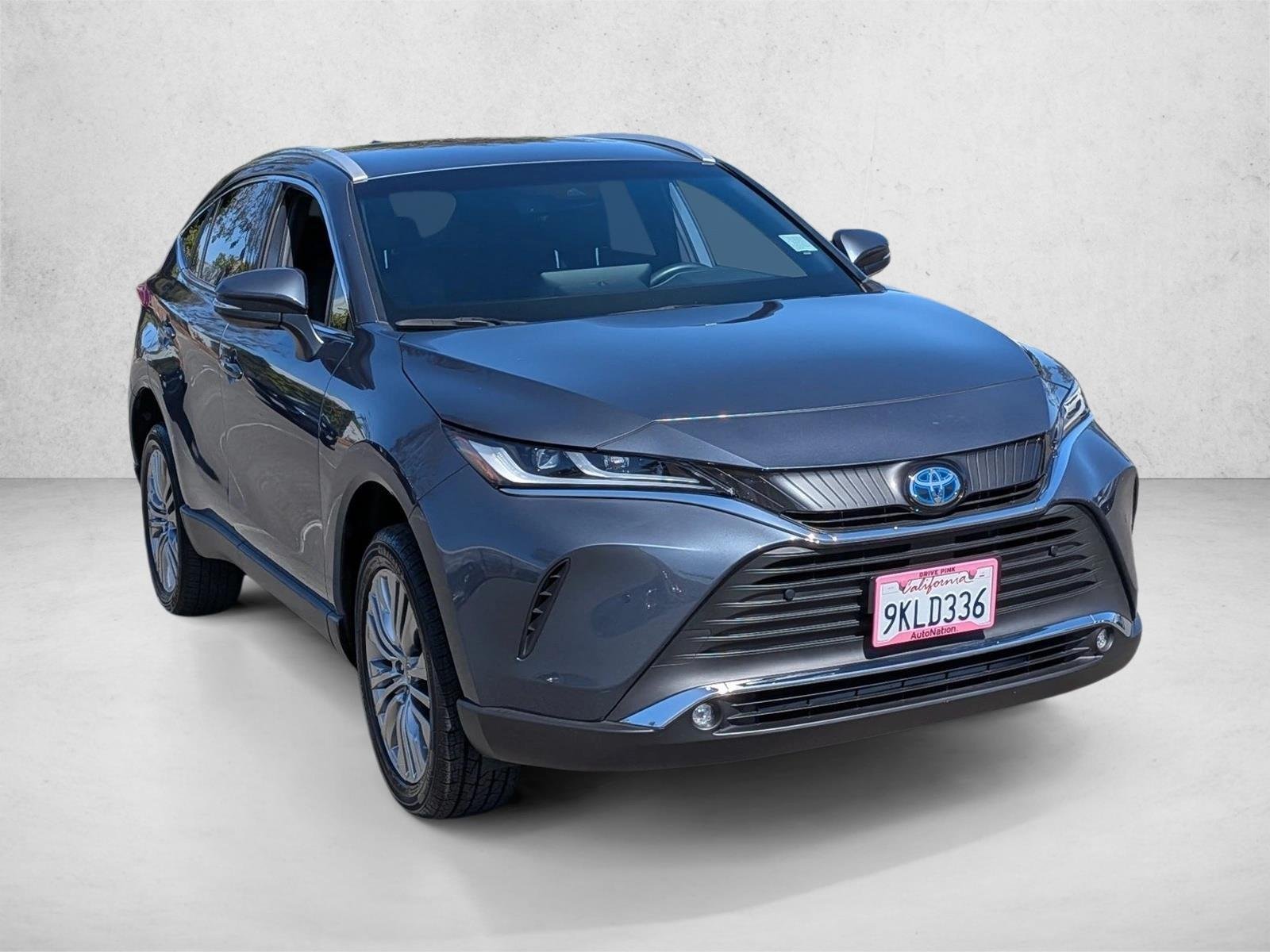 Used 2024 Coastal Gray Metallic Toyota XLE image 3
