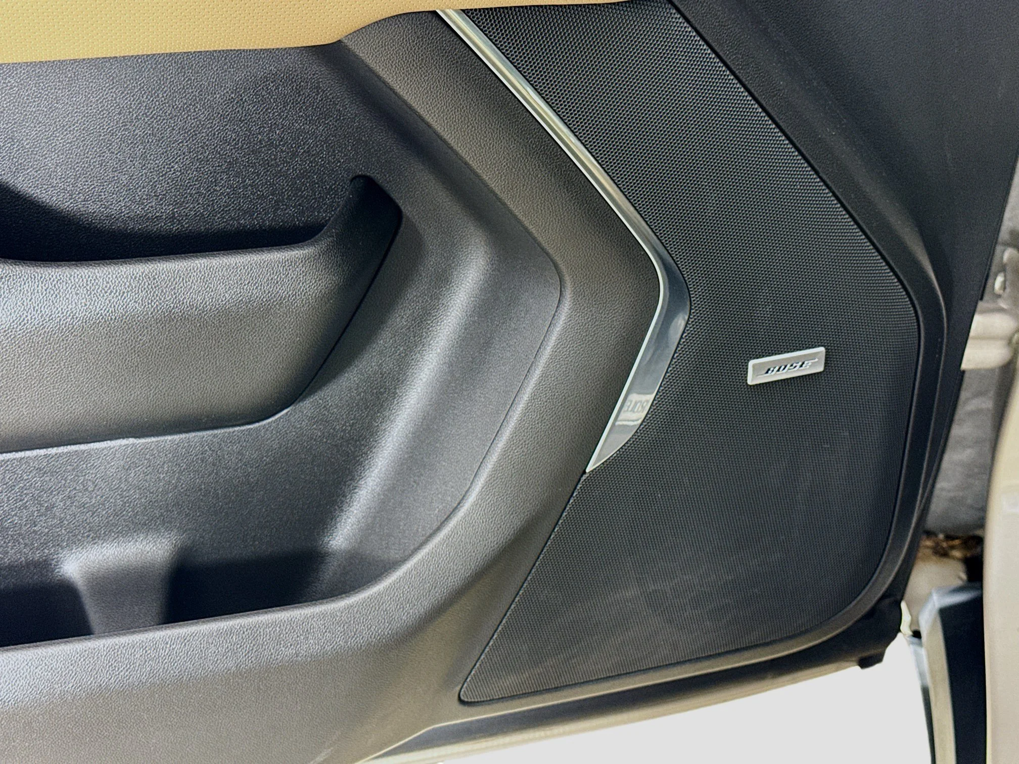 Used 2021 Empire Beige Metallic Chevrolet Premier image 21