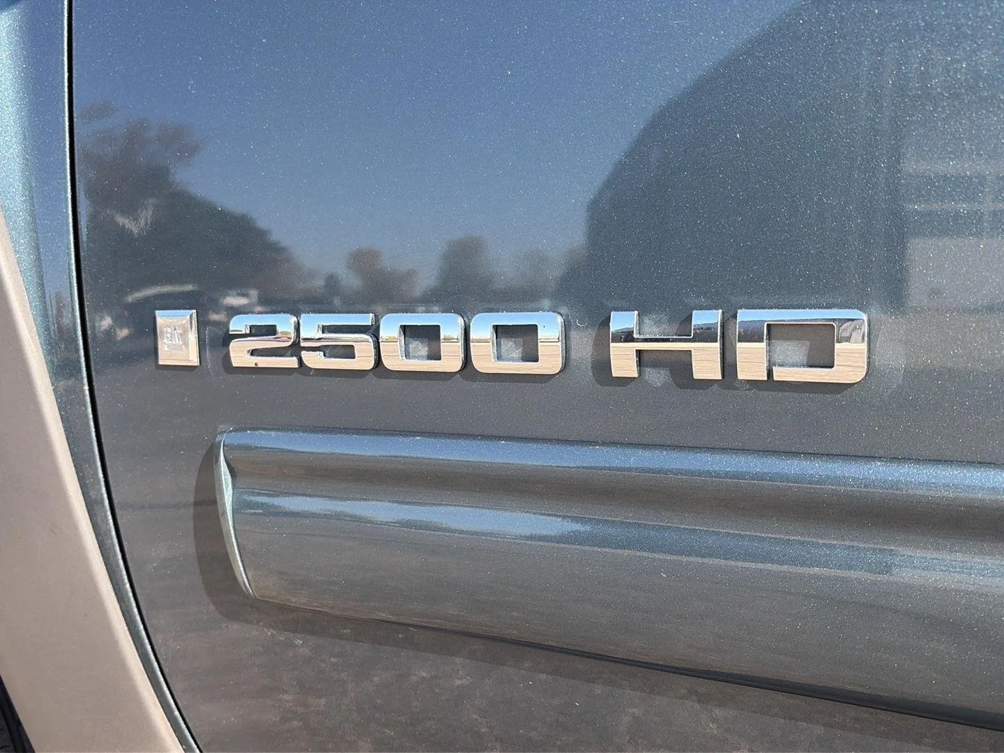 Used 2009 Blue Granite Metallic Chevrolet LT image 8