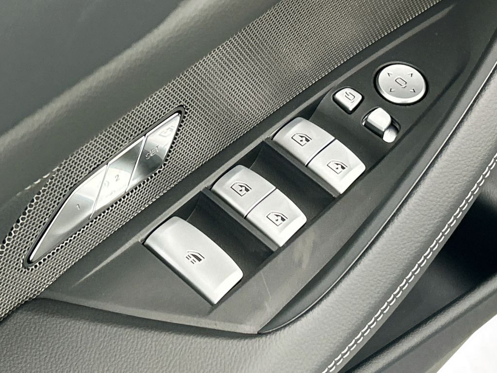 New 2027 Black Sapphire Metallic BMW M440i image 21