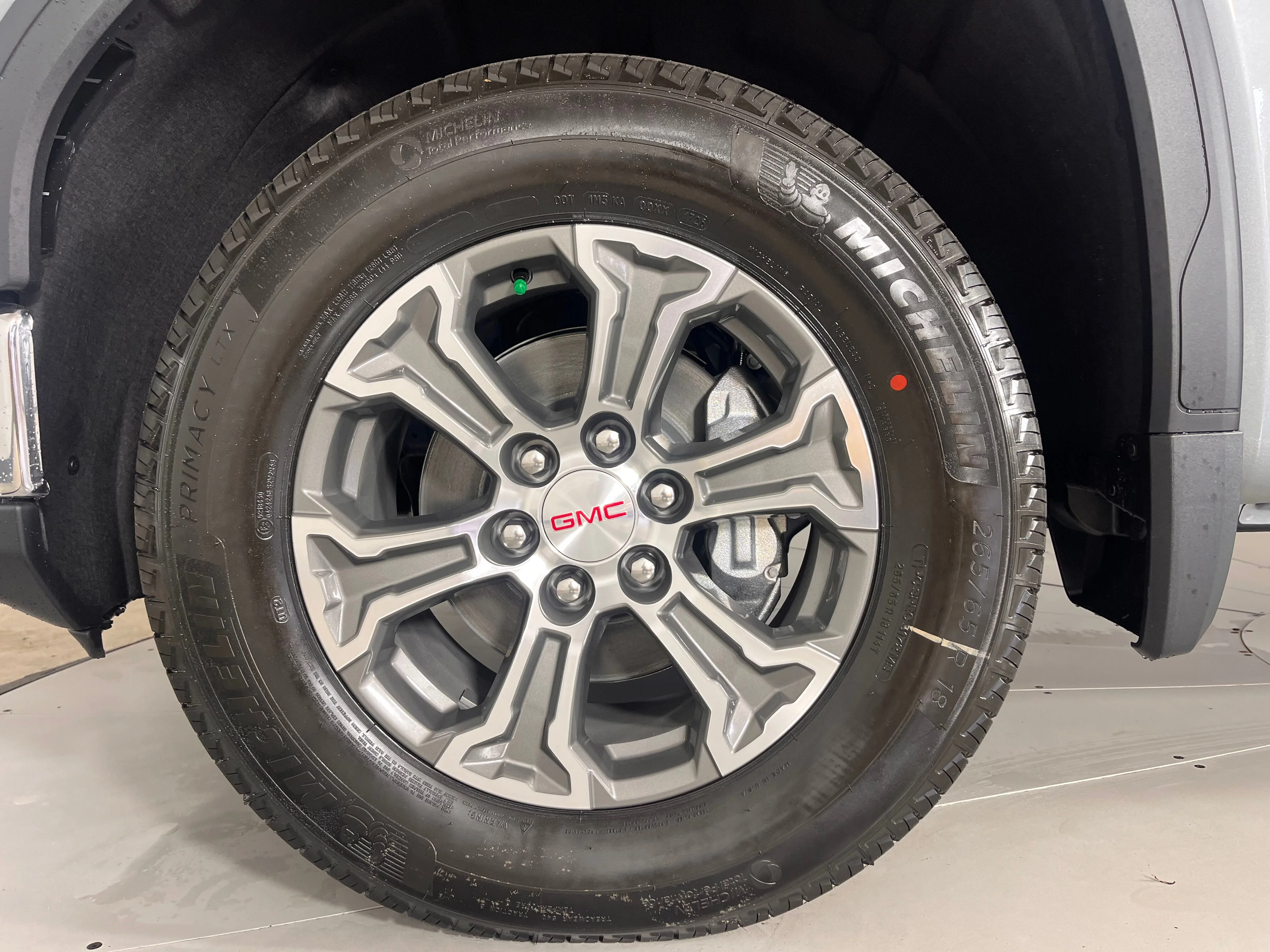 2026 GMC Sierra 1500 SLT - Photo 21