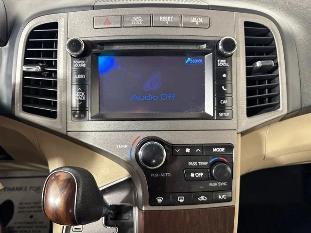 Used 2013 Golden Toyota LE image 15