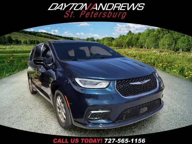 Used 2025 Blue Chrysler Select image 1