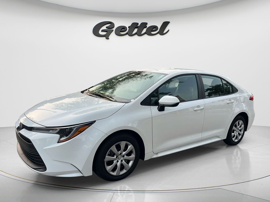 Used 2026 White Toyota LE image 1