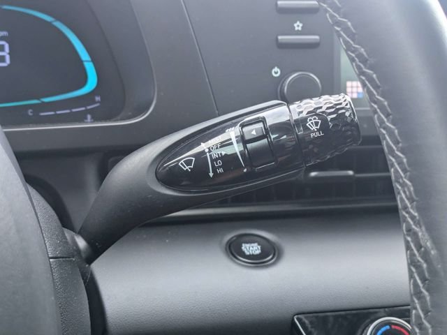 Used 2025 Blue Hyundai SEL Sport image 27