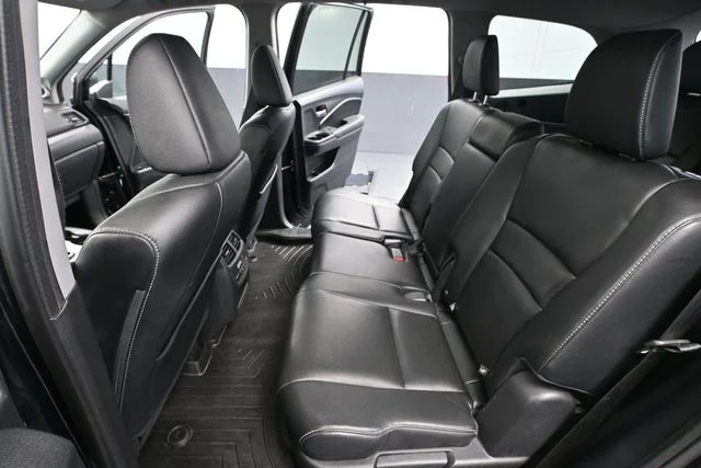 Used 2016 Black Honda EX-L image 34
