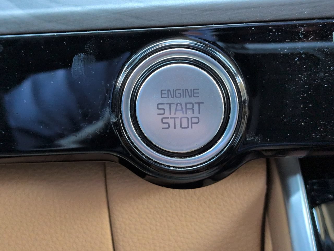 Certified Used 2024 Ceramic Silver Kia EX image 35