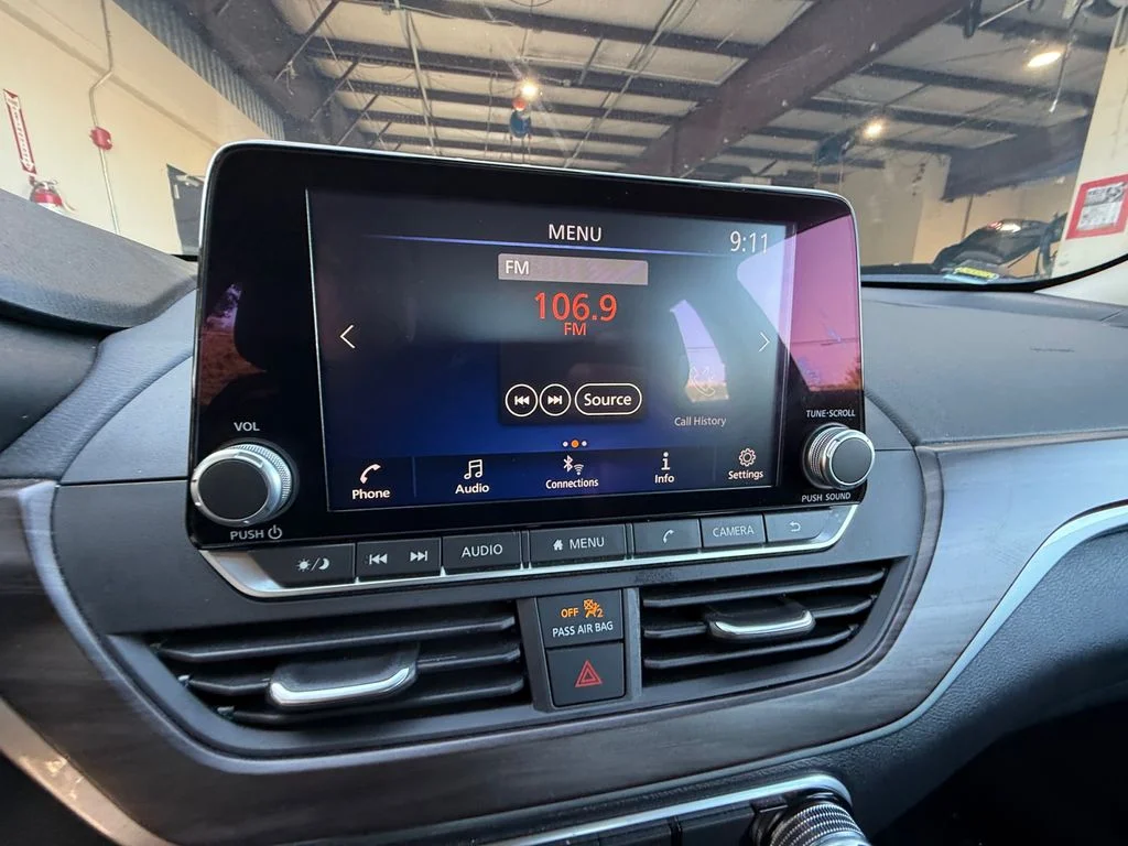Used 2024 Gray Nissan 2.5 SV image 21