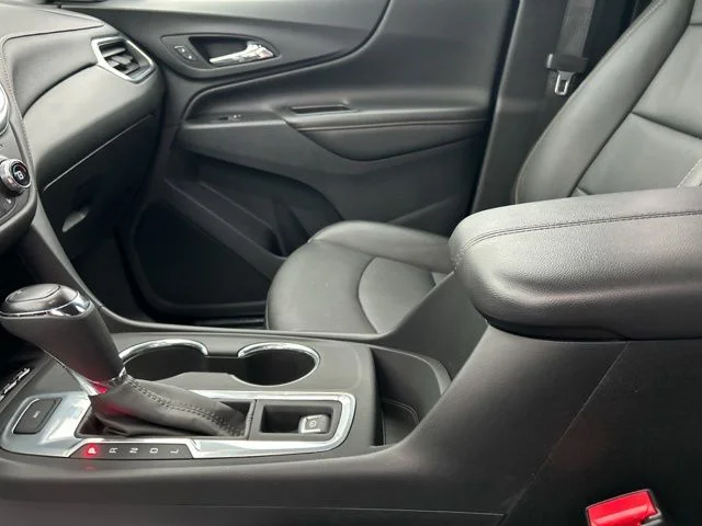 Used 2020 Silver Chevrolet Premier image 35