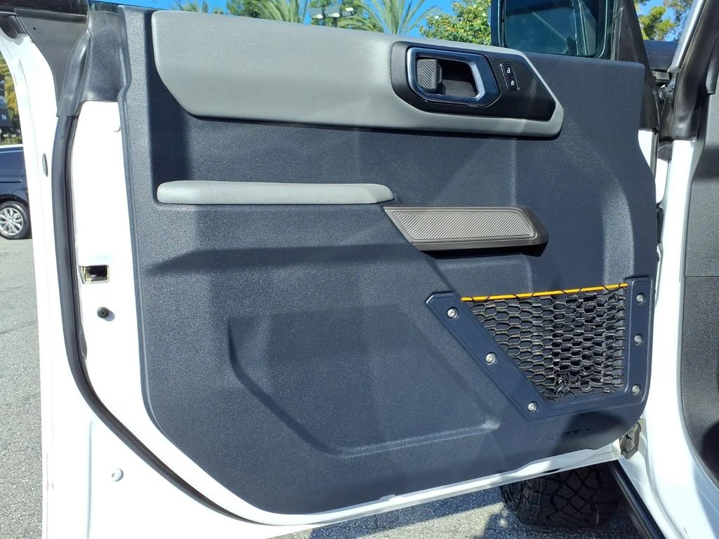 Used 2023 White Ford Badlands image 21