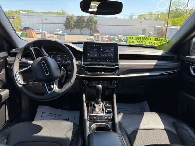 Used 2025 White Jeep Trailhawk image 26