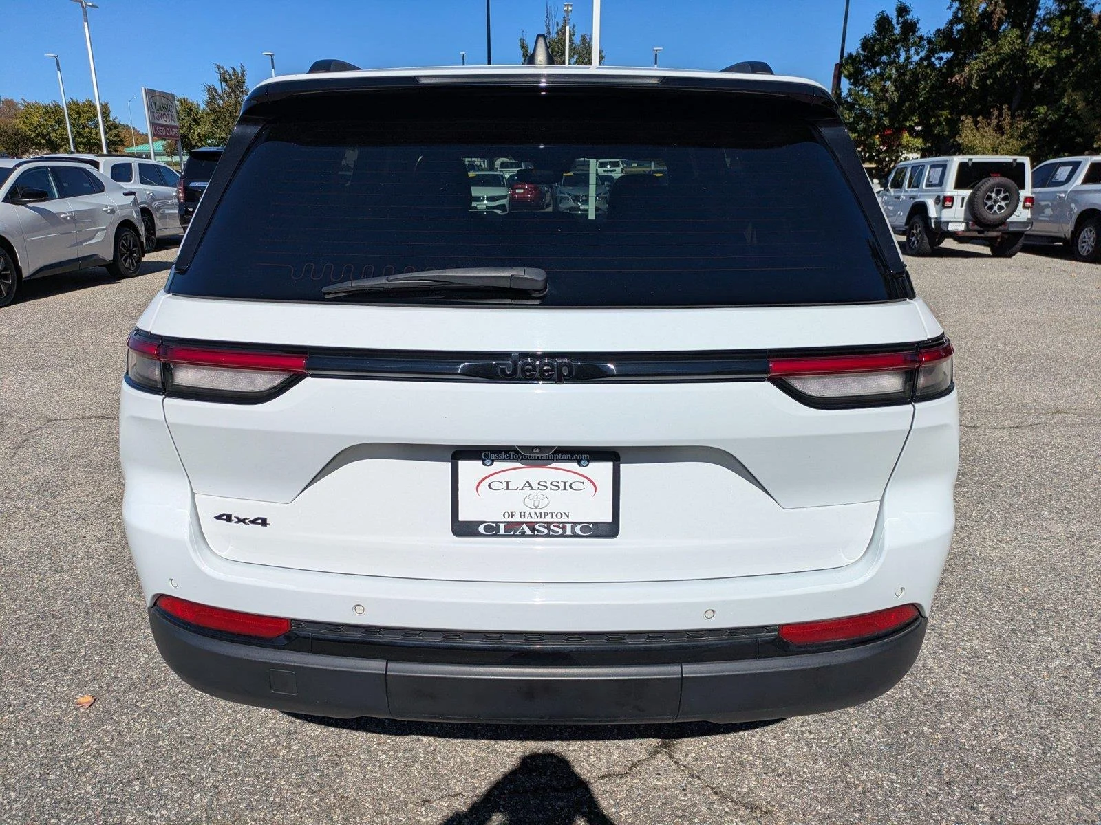 Used 2023 Bright White Clearcoat Jeep Altitude X image 5