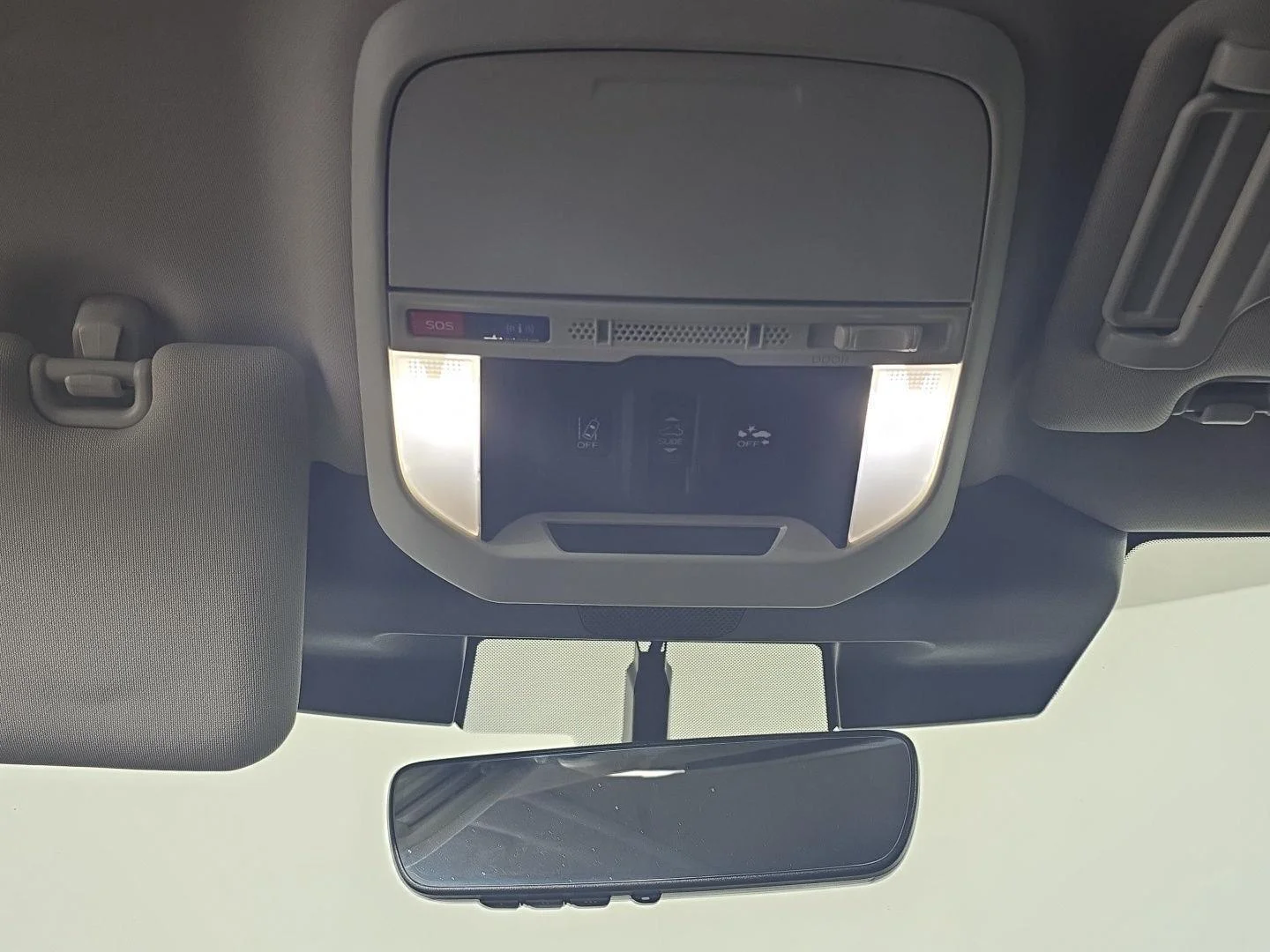 Used 2022 Crystal Black Silica Subaru Touring image 6