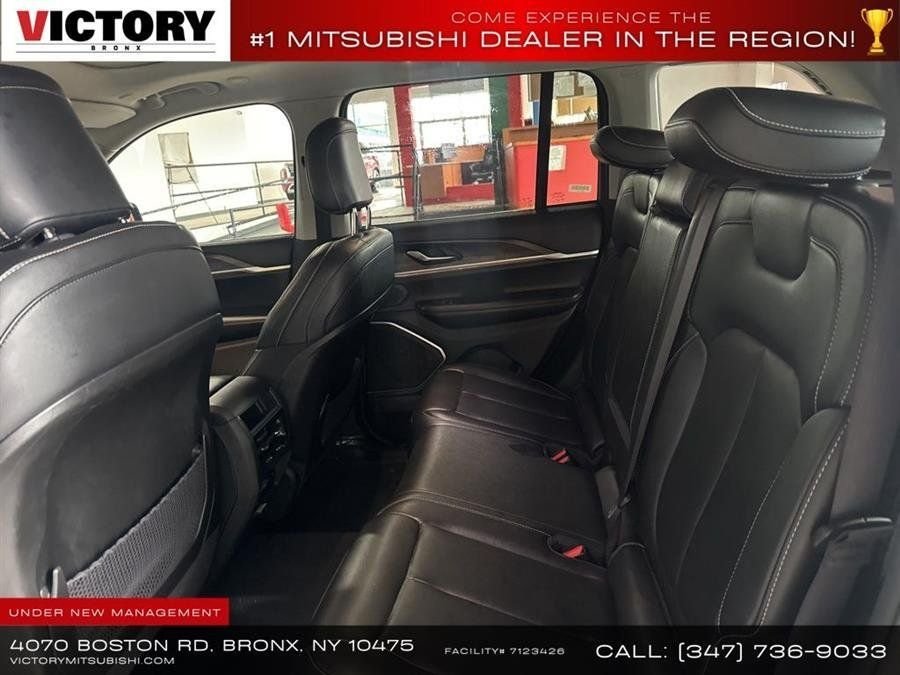 Used 2023 Silver Jeep 4xe image 18