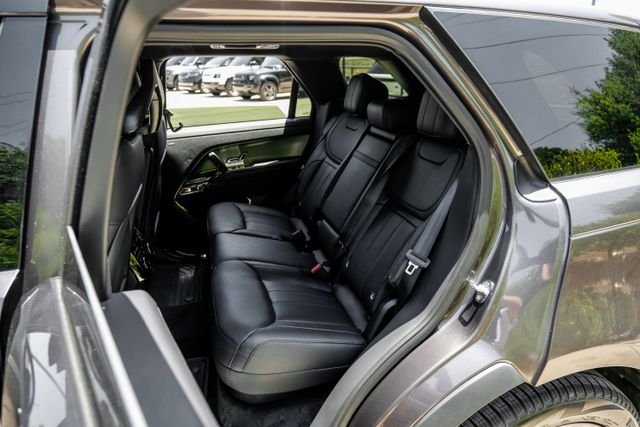 New 2026  Land Rover SE image 49