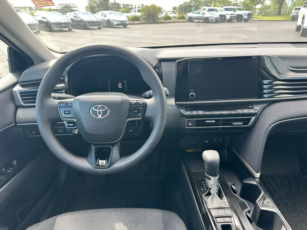 Certified Used 2025  Toyota LE image 16