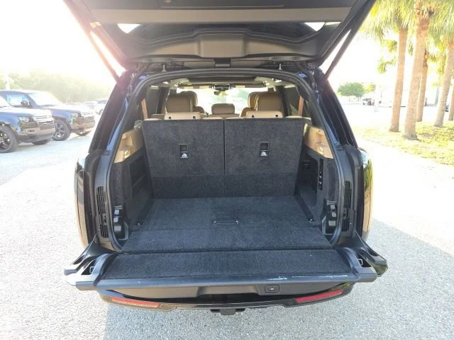 Certified Used 2024 Black Land Rover SE image 9
