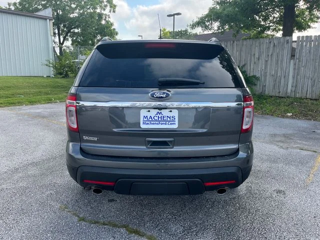 Used 2015  Ford XLT image 4