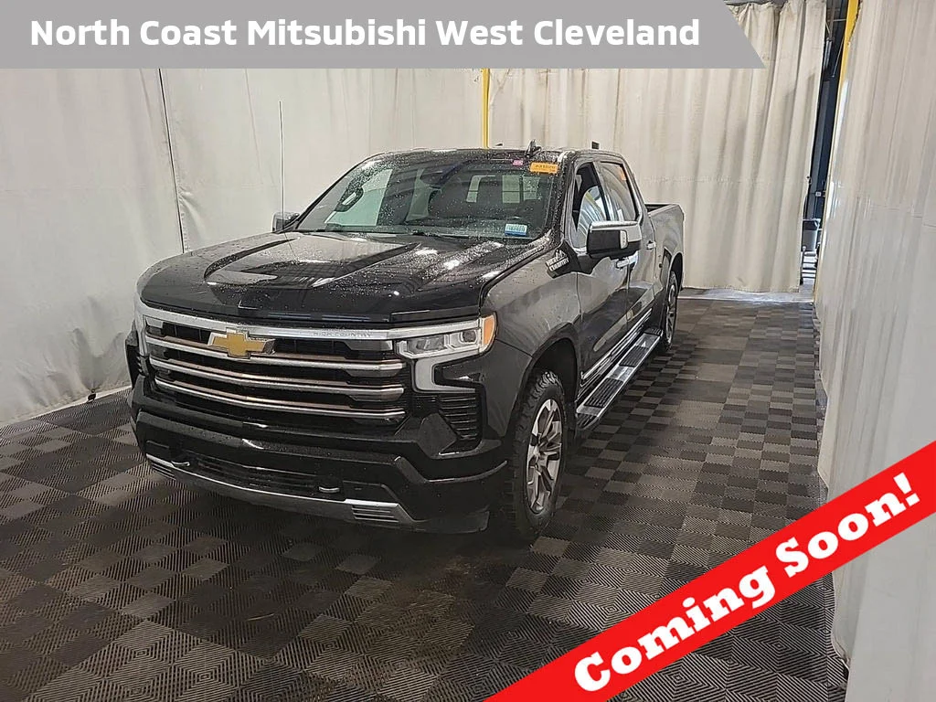 Used 2022 Black Chevrolet High Country image 1