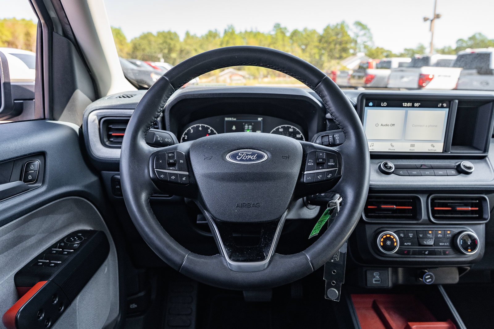 Used 2023 Green Ford XLT image 23