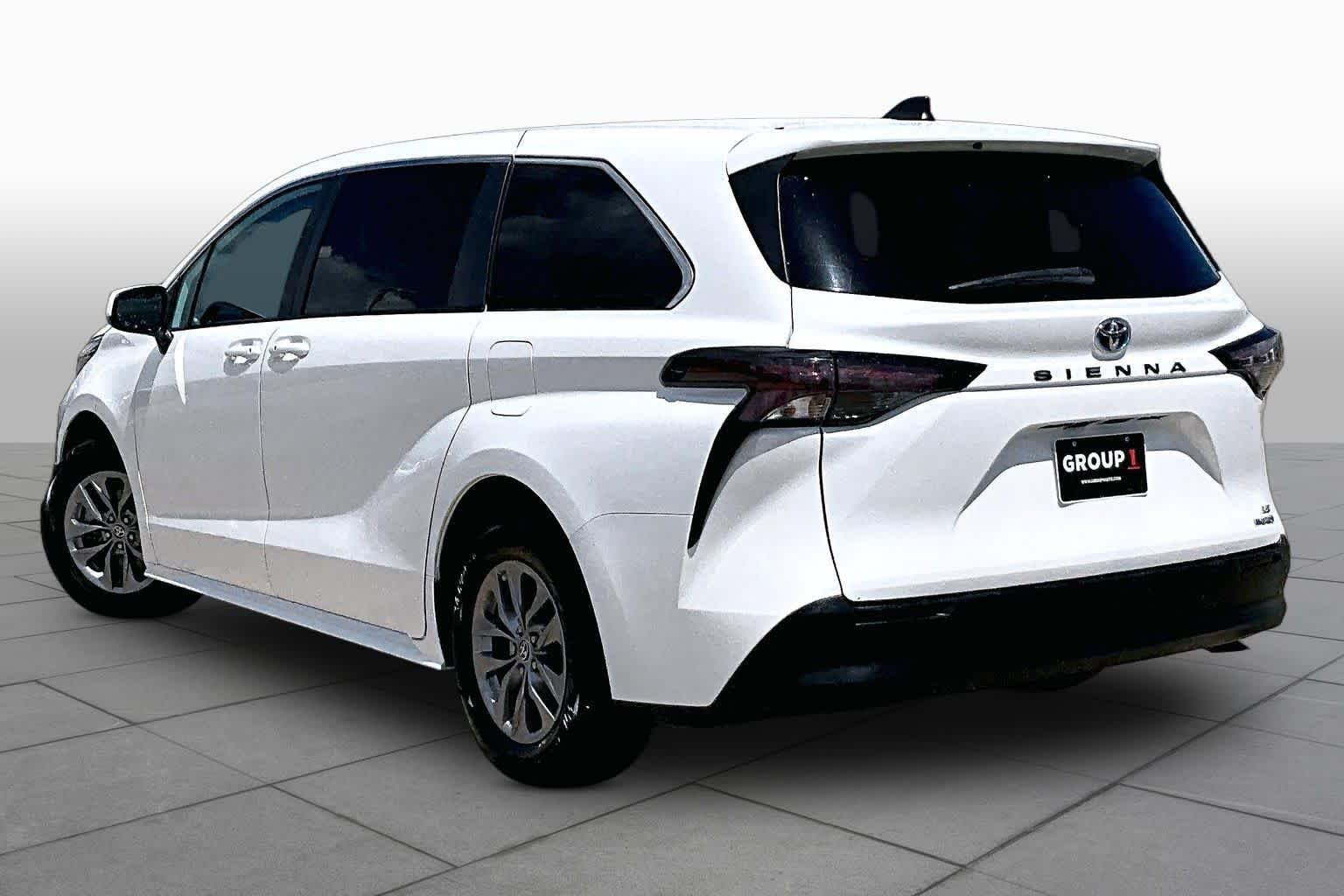 Used 2023 Ice Cap Toyota LE image 12