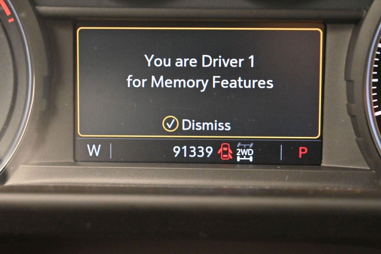 Used 2021 MIDNIGHT BLUE METALLIC Chevrolet Z71 image 22