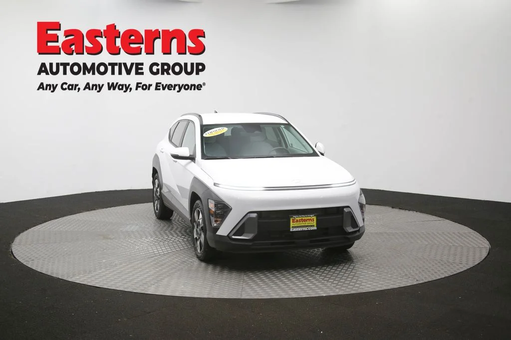 Used 2024 White Hyundai SEL image 50