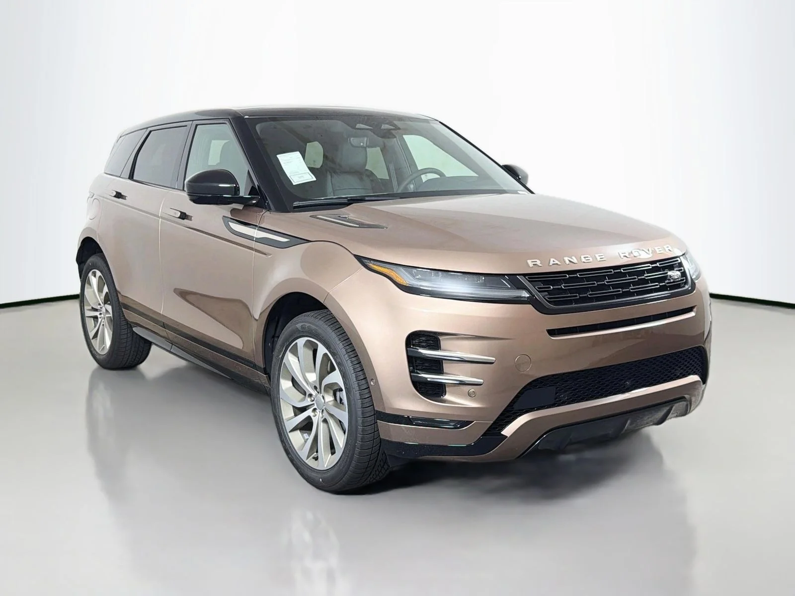 New 2026 Corinthian Bron Land Rover Hoxton Edition image 7
