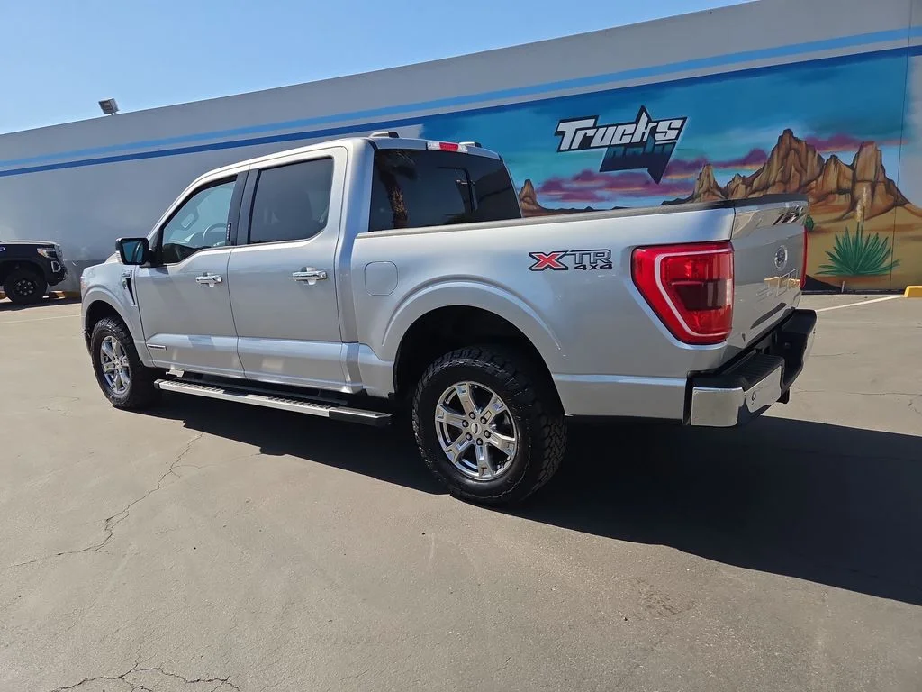 Used 2023 Gray Ford XLT image 5