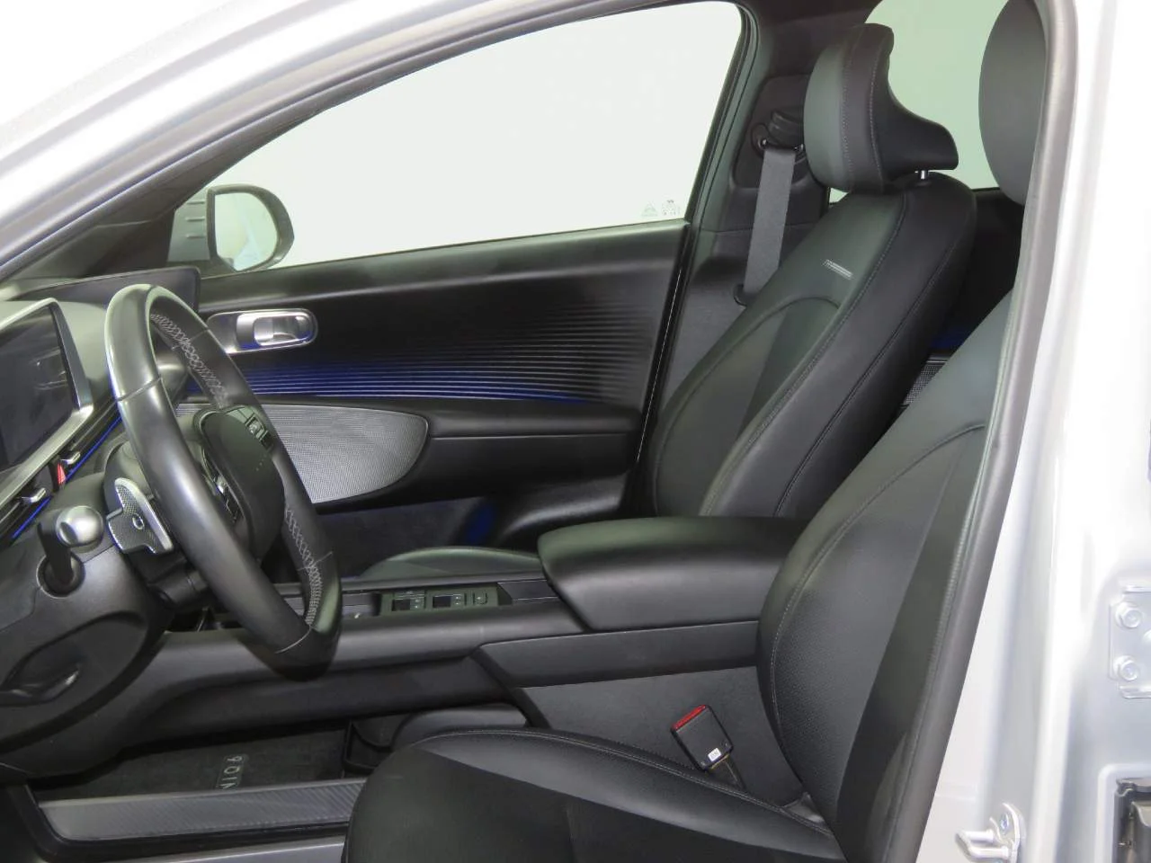 Used 2024 Curated Silver Metallic Hyundai SEL image 8