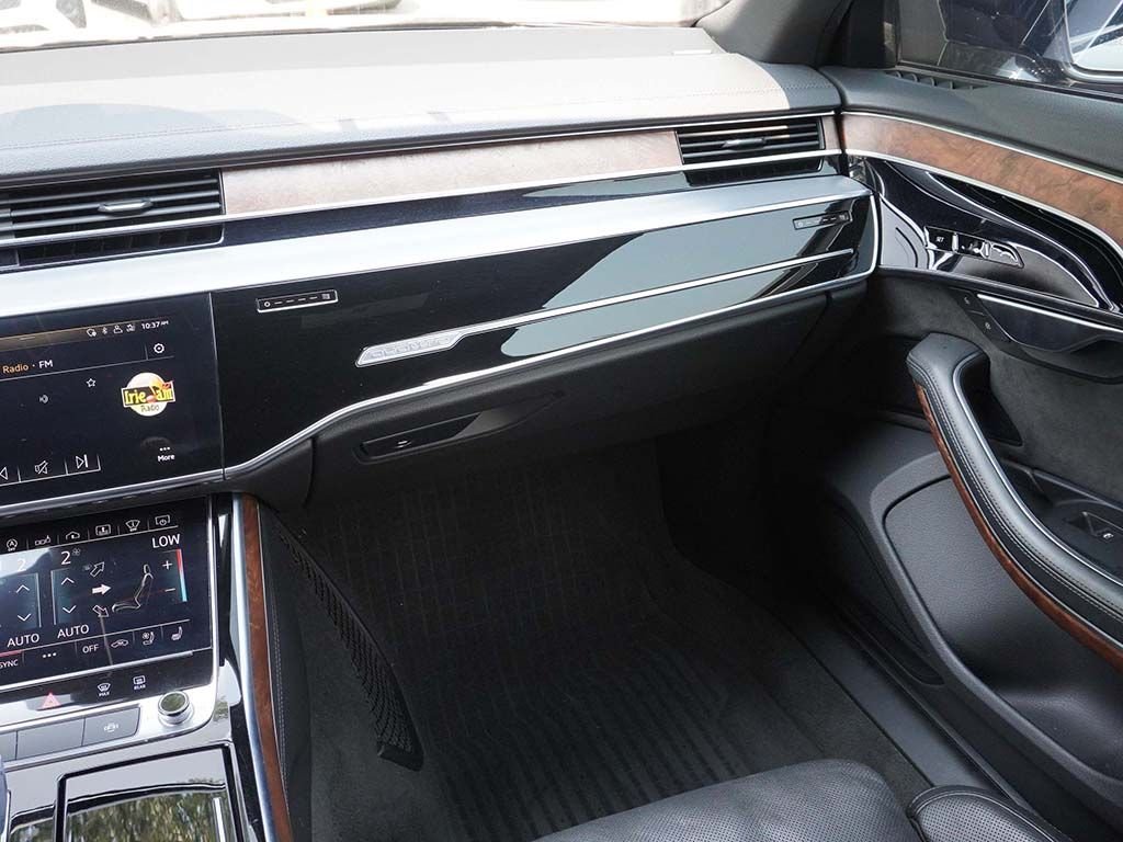 Used 2020 Black Audi 4.0 image 37