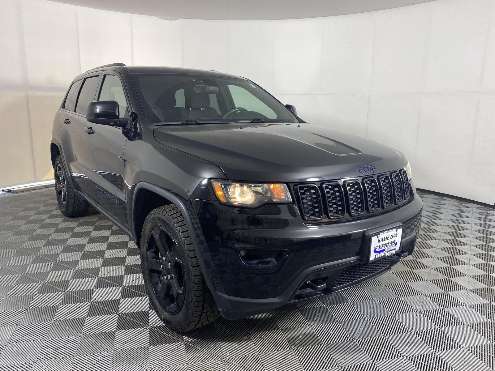 Used 2019 Diamond Black Crystal Pearlcoat Jeep Upland image 19