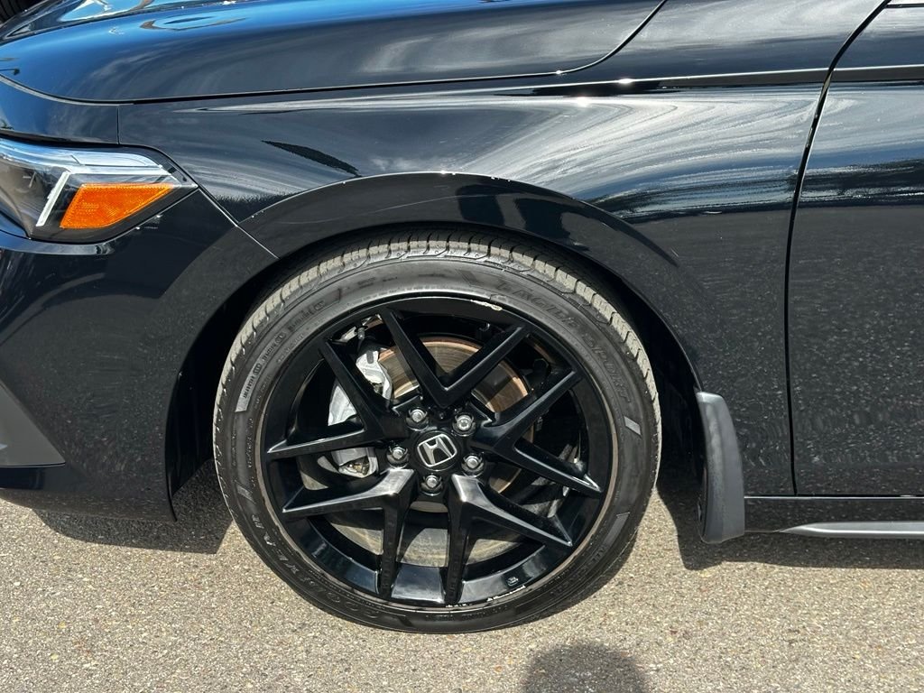 Used 2023  Honda Sport image 6