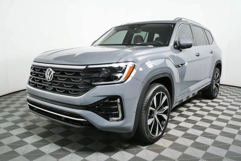 New 2026 Pure Gray Volkswagen 2.0T SEL Premium R-Line image 32