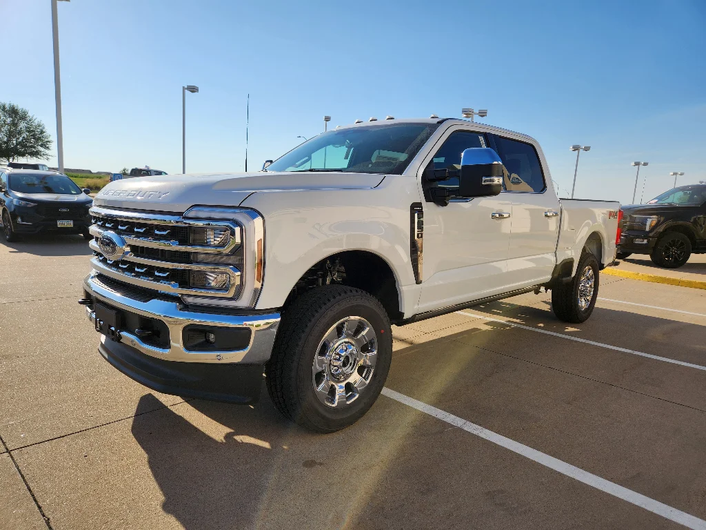 New 2026 Oxford White Ford F-250® Lariat® image 4