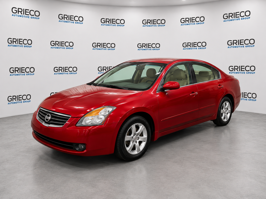 Used 2009 Red Nissan 2.5 S image 3