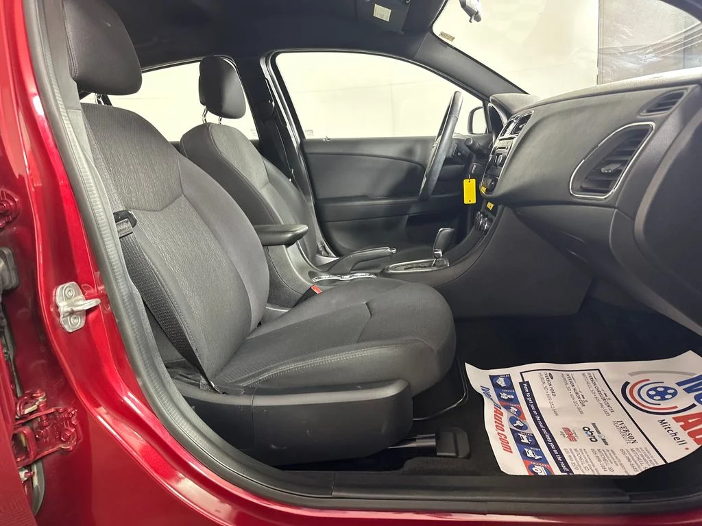 Used 2013 Red Chrysler Touring image 29