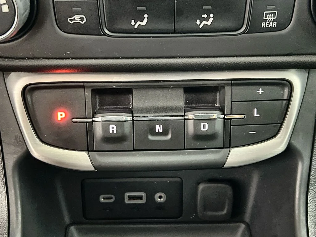 2024 GMC Terrain SLE - Photo 20