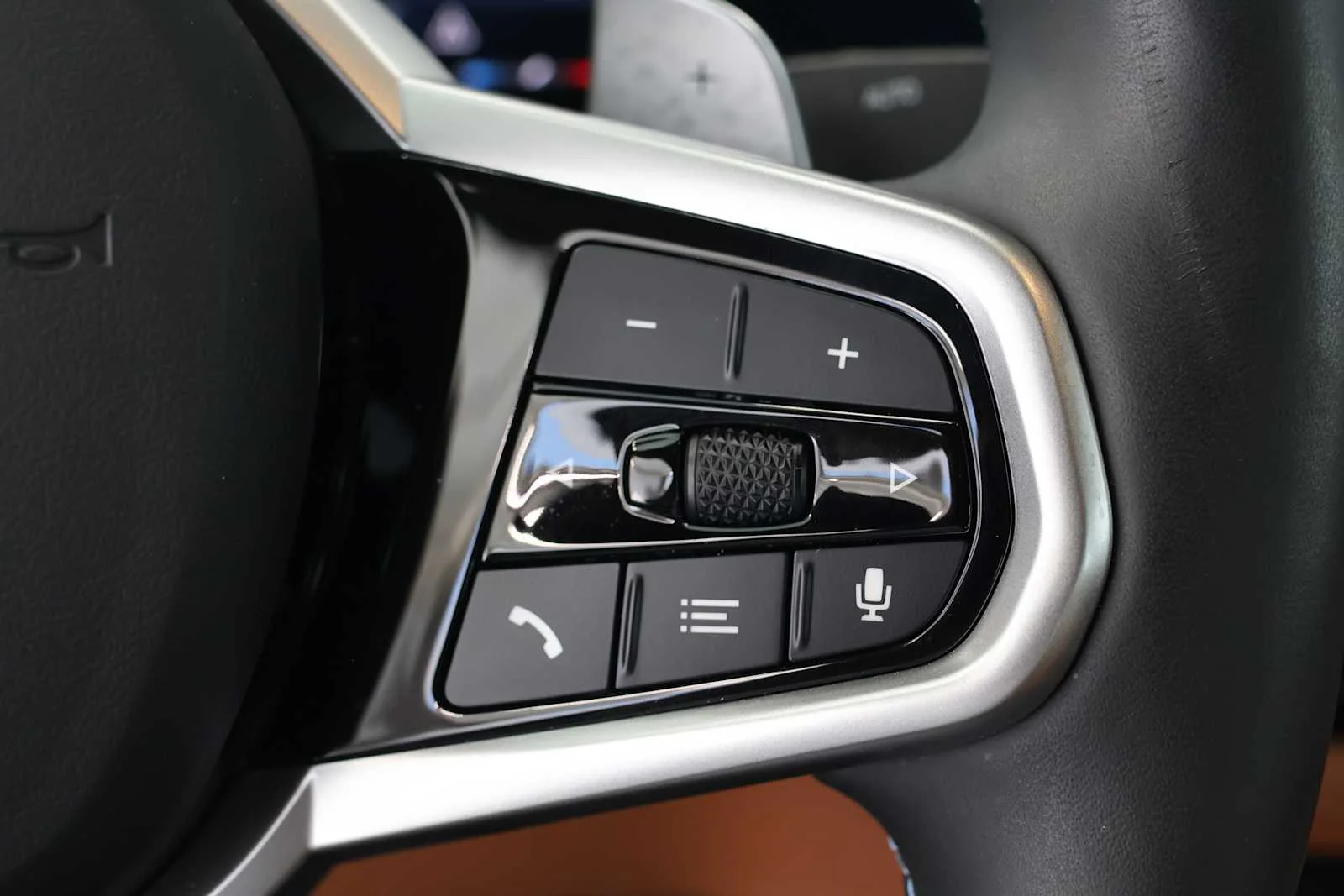 Certified Used 2025 Brooklyn Grey Metallic BMW M440i image 21