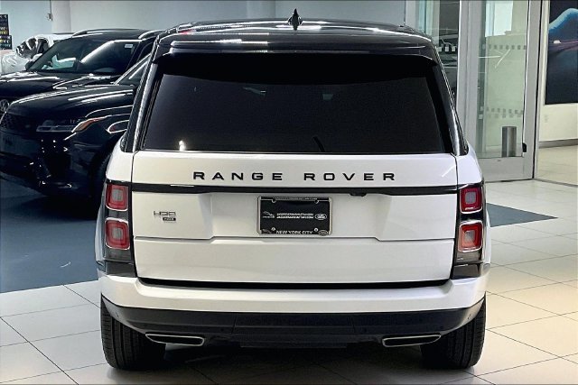 Used 2021 White Land Rover Westminster image 3