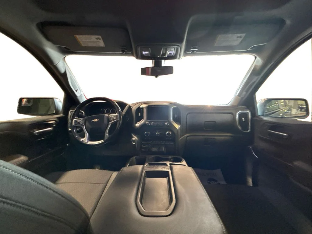 Used 2020 Shadow Gray Metallic Chevrolet LT image 34