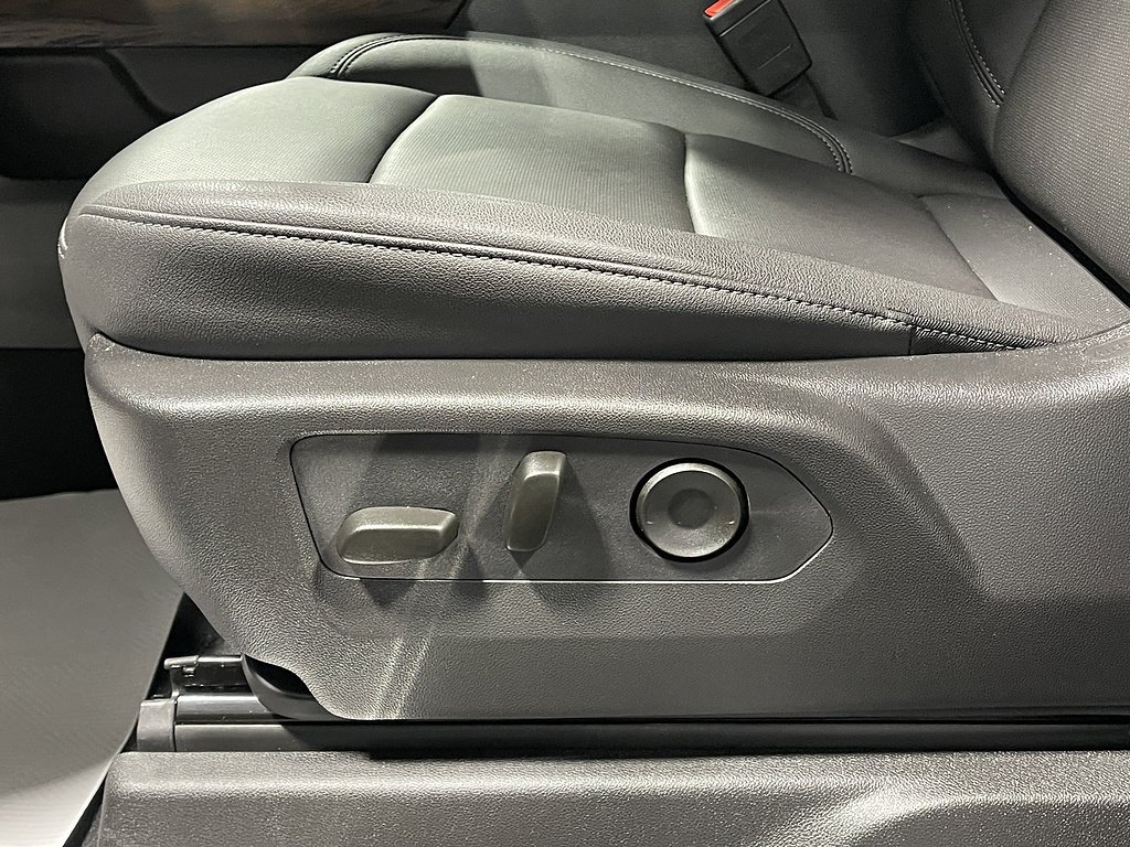2025 GMC Sierra 2500HD SLT - Photo 36