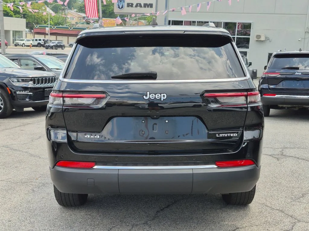 Used 2023 Black Jeep Limited image 7